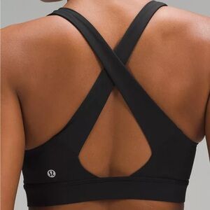 LuLuLemon Black Cross-Back Sports Bra Size 6 M